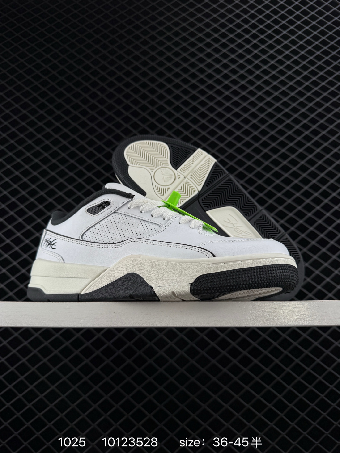 Nike Air Jordan 4 Retro OG